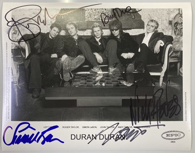 Lot 271 - DURAN DURAN - A FULLY SIGNED PHOTOGRAPH.