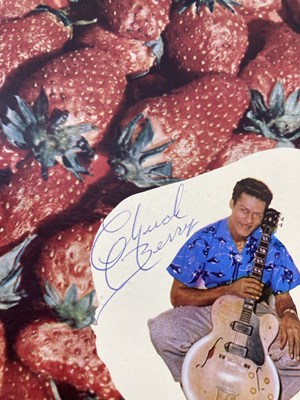 Lot 274 - CHUCK BERRY - SIGNED LP.