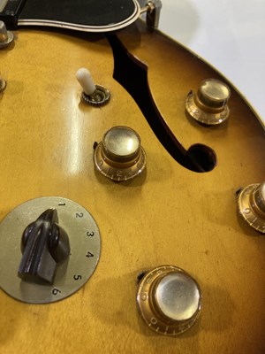 Lot 97 - GIBSON  - A 1964 ES345 STDV HOLLOW BODY ELECTRIC GUITAR.