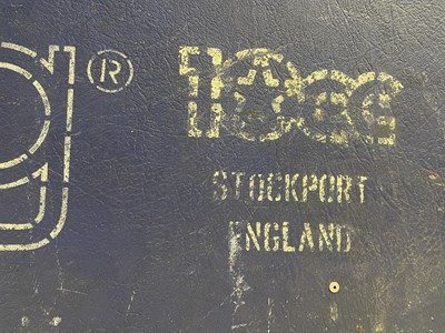 Lot 69 - STRAWBERRY STUDIOS - STRAWBERRY RENTALS COLLECTION - YAMAHA DX7 MK2 SYNTHESIZER.  STRAWBERRY STUDIOS - STRAWBERRY RENTALS COLLECTION