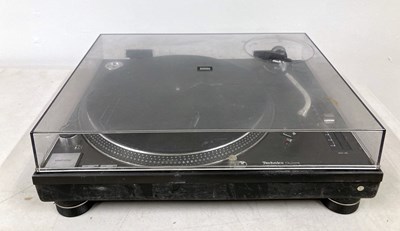 Lot 85 - TECHNICS SL-1210MK2 TURNTABLE.