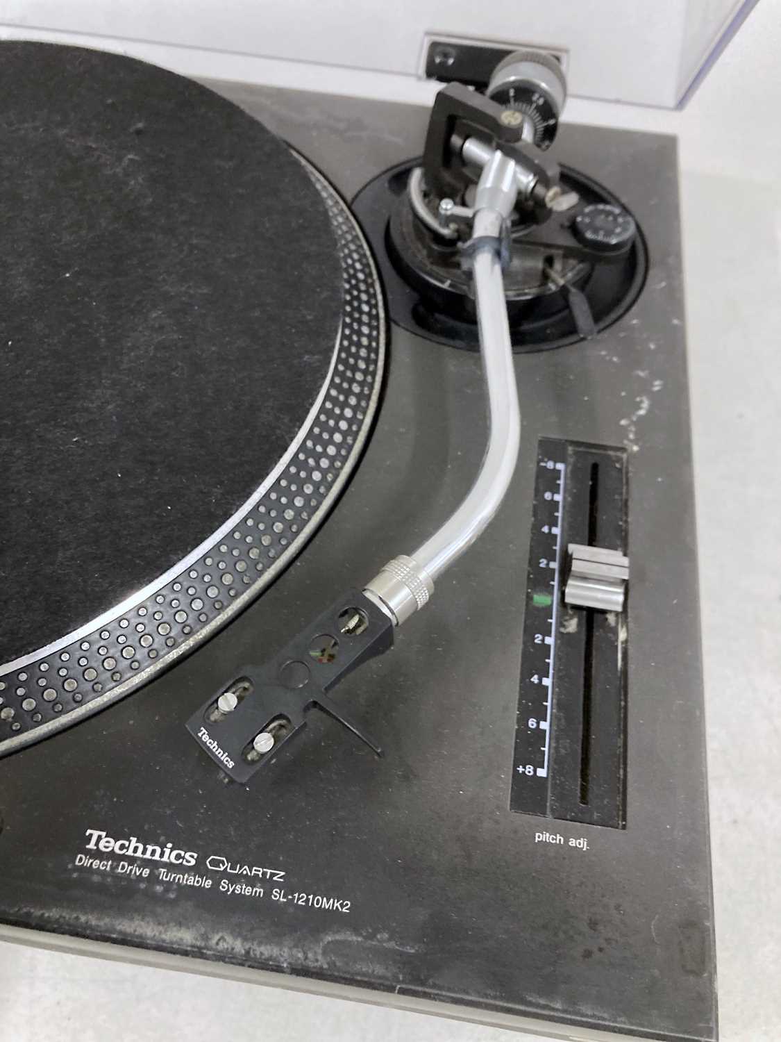 Lot 85 TECHNICS SL1210MK2 TURNTABLE.