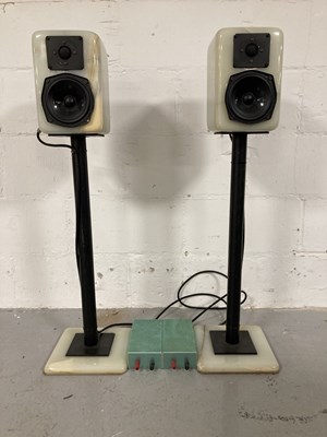 Lot 94 - VERITY SE-1 ONYX SPEAKERS ON STANDS.