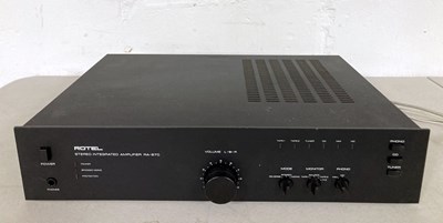 Lot 95 - ROTEL RA-870 STEREO AMPLIFIER.