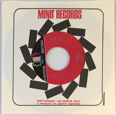 Lot 19 - THE O'JAYS - HOLD ON/ WORKING ON YOUR CASE 7" (US PROMO - MINIT RECORDS MIN 32015DJ)