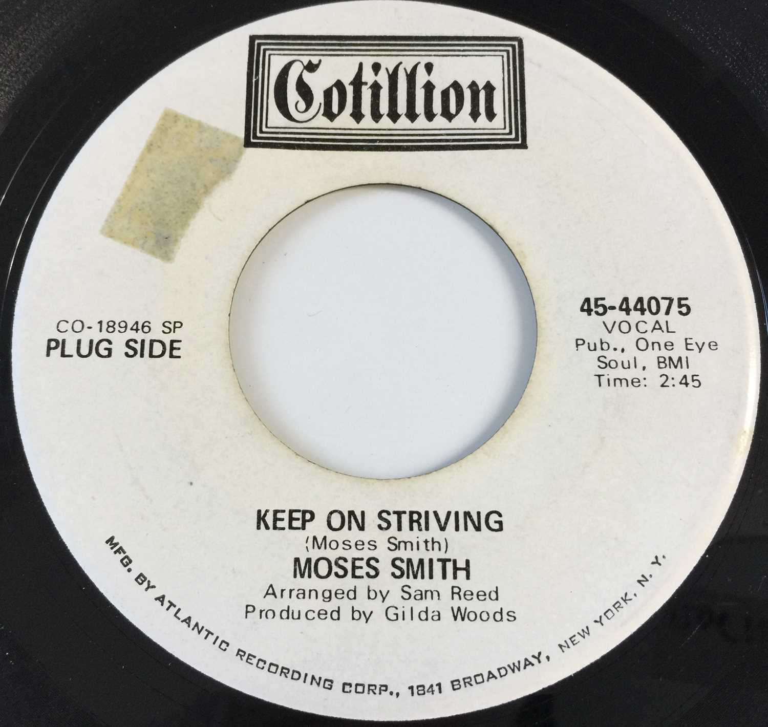 Lot 65 - MOSES SMITH - KEEP ON STRIVING/ COME ON LET ME LOVE YOU 7" (US PROMO - COTILLION 45-44075)