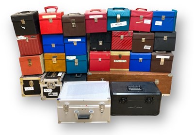 Lot 600 - 34 7" RECORD STORAGE BOXES