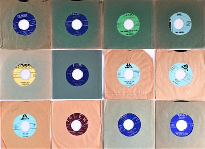 Lot 38 - MIXED GENRE - ROCKABILLY / ROCK N ROLL / R&B / SOUL / COUNTRY - 'T' LABELS - 7" PACK