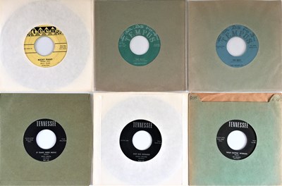 Lot 38 - MIXED GENRE - ROCKABILLY / ROCK N ROLL / R&B / SOUL / COUNTRY - 'T' LABELS - 7" PACK