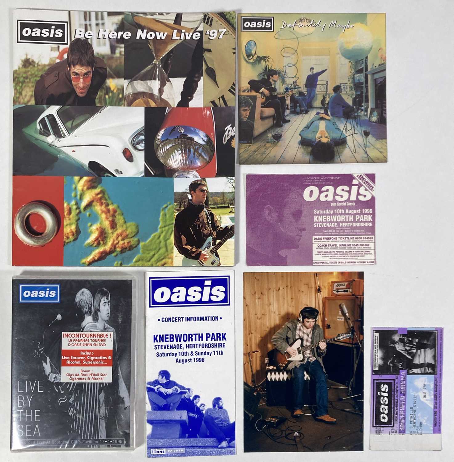 Lot 486 OASIS PROGRAMME / TICKETS / SIGNED PAGE.