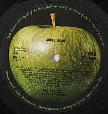 Lot 25 - THE BEATLES - ABBEY ROAD LP (ORIGINAL UK 'MISALIGNED' COPY - PCS 7088)