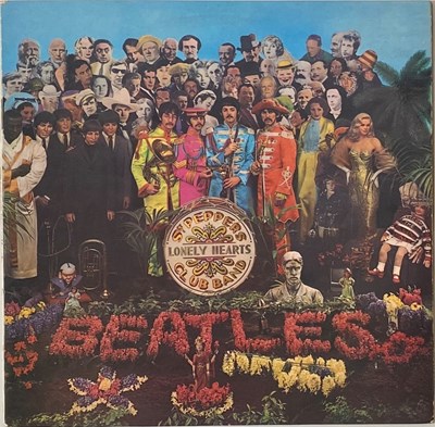Lot 26 - THE BEATLES - SGT. PEPPER'S LONELY HEARTS CLUB BAND LP (ORIGINAL UK 'FOURTH PROOF' COPY - PMC 7027)