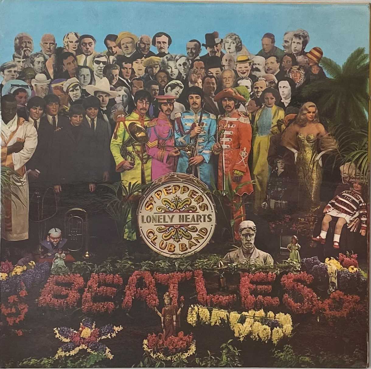 Lot 65 - THE BEATLES - SGT. PEPPER'S LONELY HEARTS CLUB BAND LP (ORIGINAL UK 'WIDE SPINE' STEREO COPY - PCS 7027).