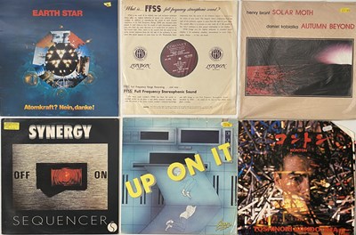 Lot 942 - ELECTRONIC/ AVANT/ SYNTH/ EXPERIMENTAL - LP COLLECTION