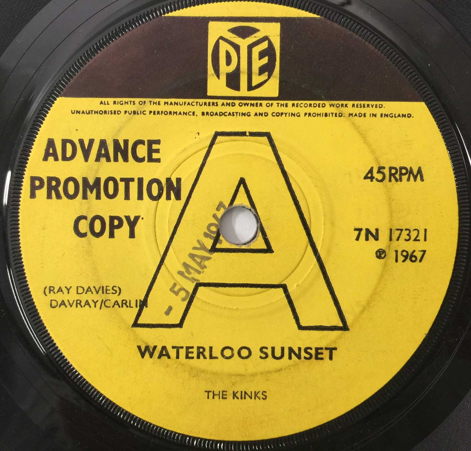 lyrics waterloo sunset the kinks