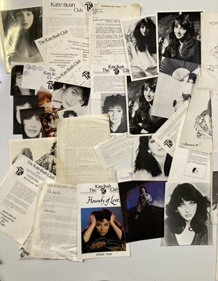 Lot 106 - KATE BUSH FAN CLUB MAGAZINE ARCHIVE.