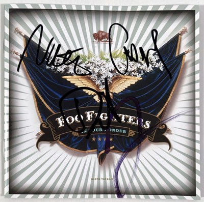 Lot 323 - THE FOO FIGHTERS - SIGNED CD.