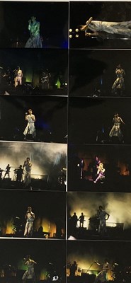 Lot 296 - DAVID BOWIE CONCERT PHOTO ARCHIVE WITH COPYRIGHT - 1995