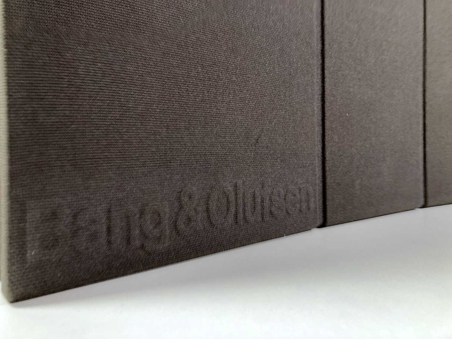 Lot 17 - BANG & OLUFSEN SINGLE RED LINE RL 6513