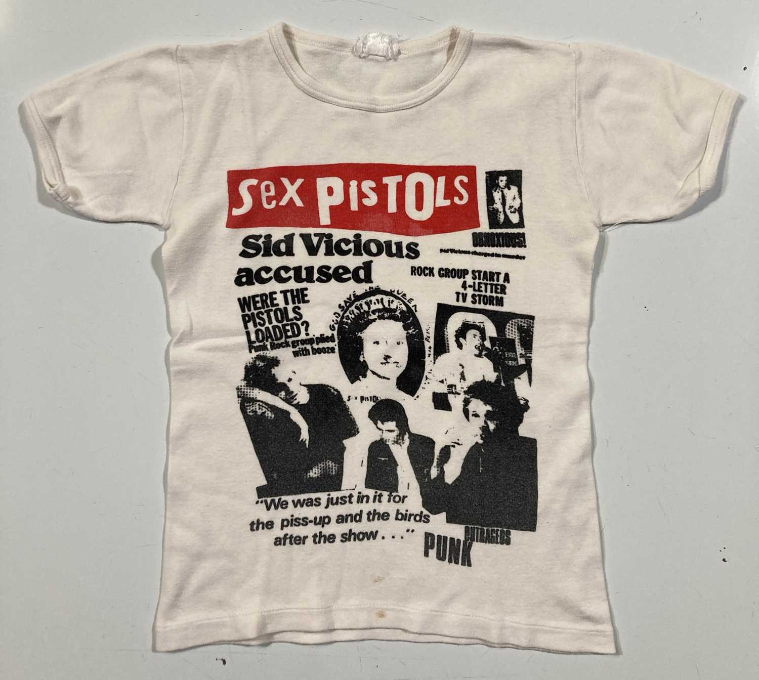 Lot 580 - THE SEX PISTOLS - ORIGINAL VINTAGE T-SHIRT.