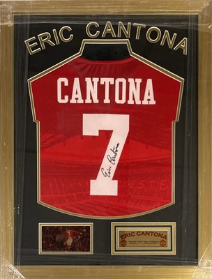 Lot 6 - MANCHESTER UNITED - A SHIRT SIGNED BY ERIC CANTONA.