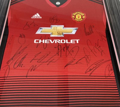 Lot 7 - MANCHESTER UNITED - FULLY SIGNED 2019 SHIRT WITH COA.