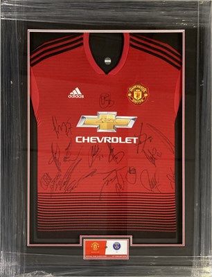 Lot 8 - MANCHESTER UNITED - FULLY SIGNED 2019 SHIRT WITH COA.