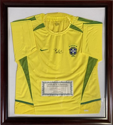 Lot 10 - FOOTBALL MEMORABILIA - BRAZIL SHIRT SIGNED BY PELE.