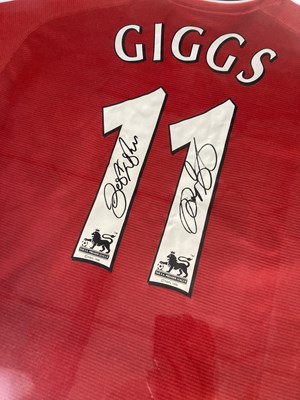 Lot 14 - MANCHESTER UNITED - SIGNED SHIRTS - INC GIGGS / DI MARIA.