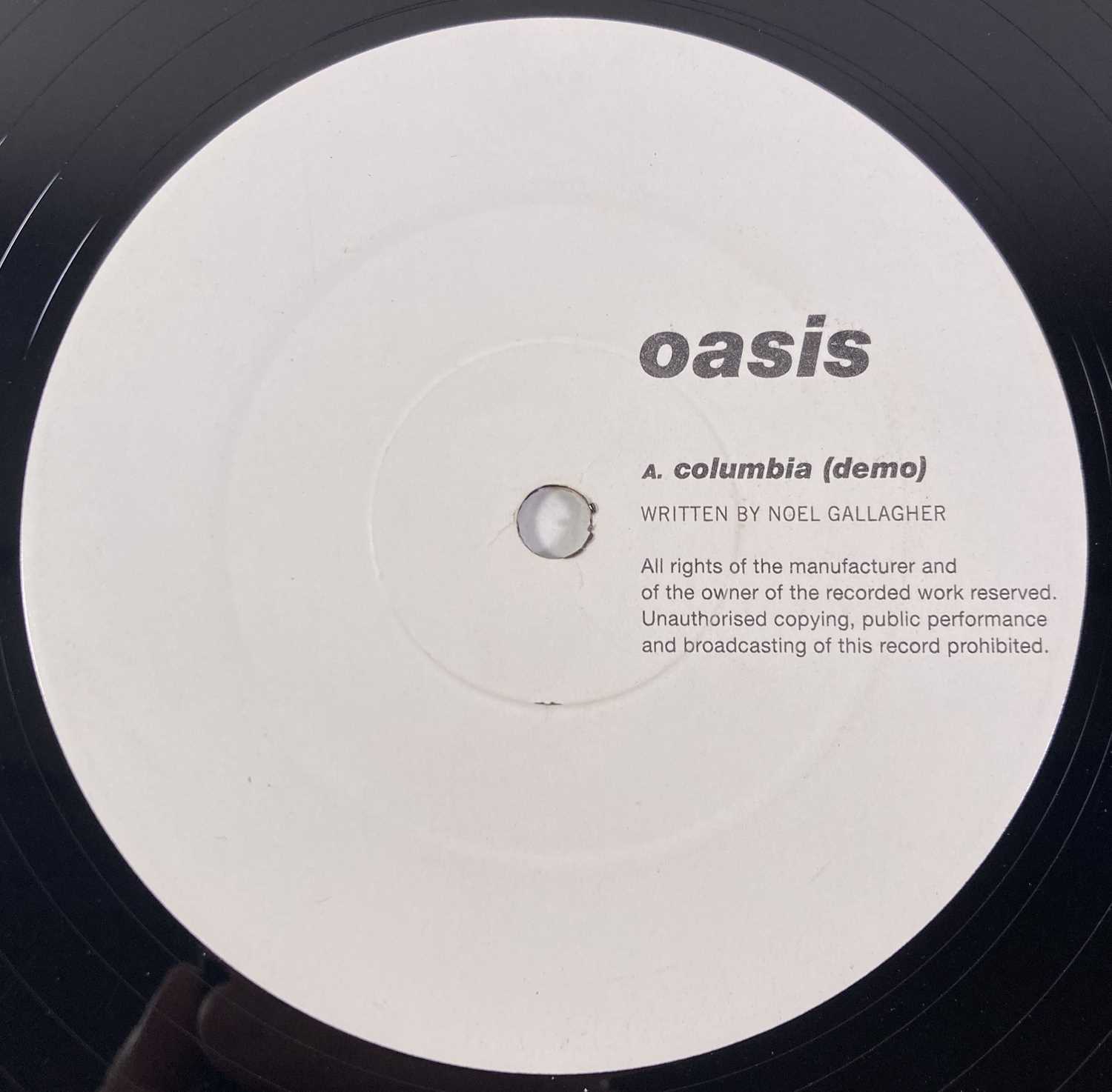 Lot 32 - OASIS - COLUMBIA 12" (UK S/SIDED PROMO - CTP 8)