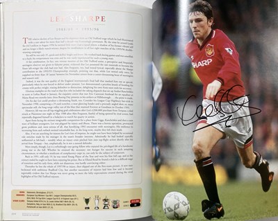 Lot 25 - MANCHESTER UNITED - MULTI SIGNED 'PLAYER BY PLAYER' BOOK.