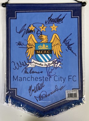 Lot 28 - FOOTBALL MEMORABILIA - MANCHESTER CITY SIGNED PENNANT / AGUERO GOAL PHOTOS.