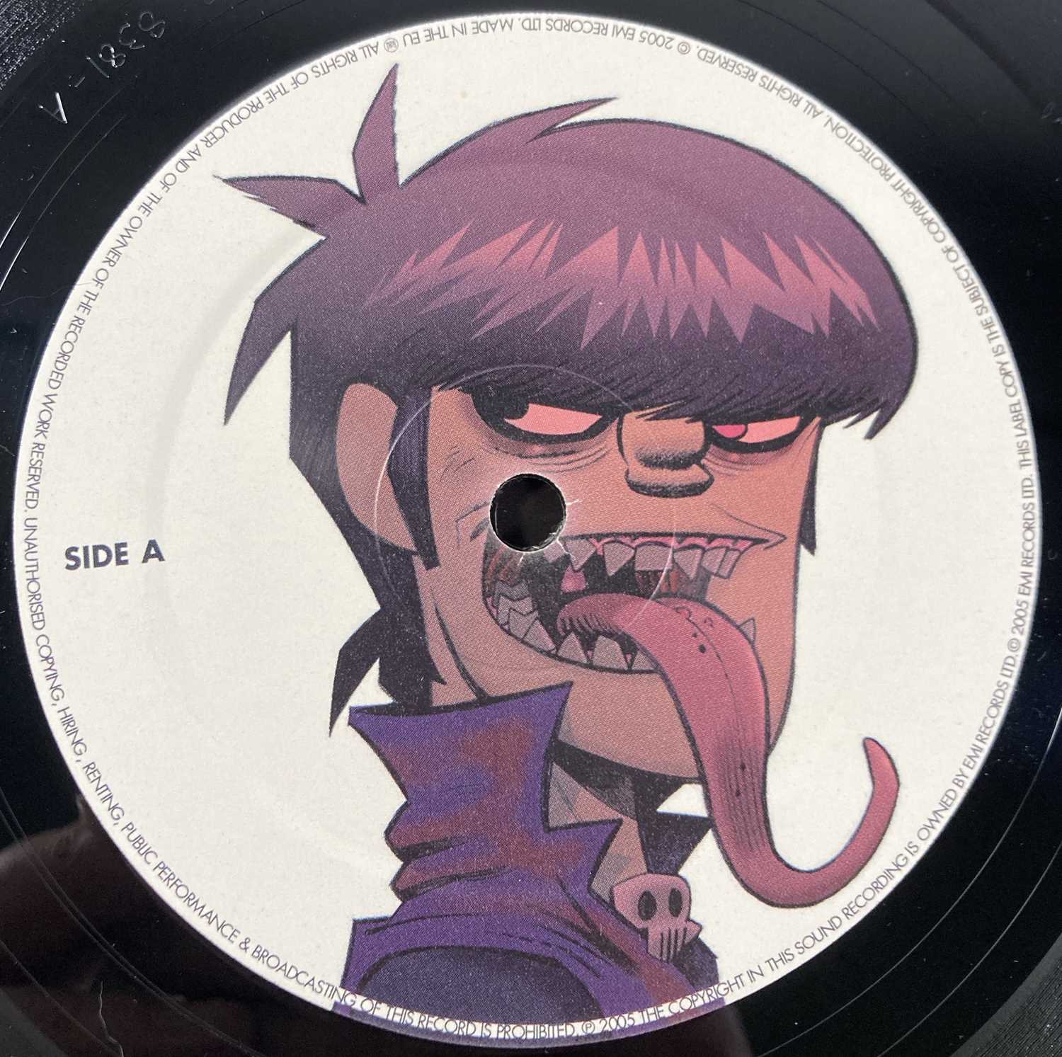 Lot 142 GORILLAZ DEMON DAYS LP (UK ORIGINAL