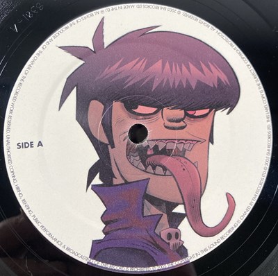 Lot 142 - GORILLAZ - DEMON DAYS LP (UK ORIGINAL - 0724387383814)