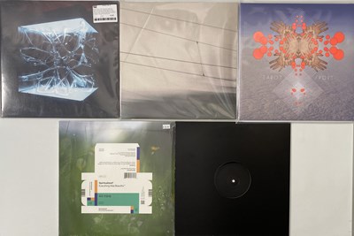 Lot 110 - ELECTRONICA - LP PACK