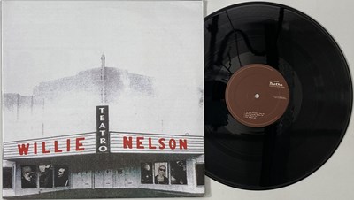 Lot 180 - WILLIE NELSON - TEATRO (MCR 910 - 2018 BLACK VINYL PRESSING)