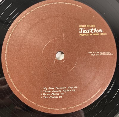 Lot 180 - WILLIE NELSON - TEATRO (MCR 910 - 2018 BLACK VINYL PRESSING)