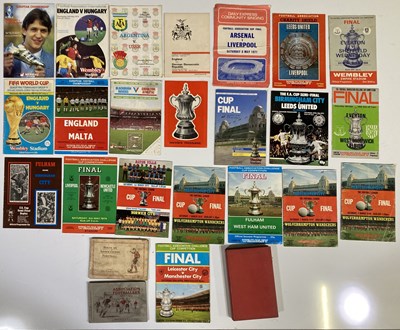 Lot 322 - 22 FA CUP & INTERNATIONAL FOOTBALL PROGRAMMES INC GARY LINEKER SIGNATURE.