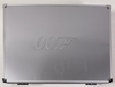 Lot 188 - JAMES BOND - A COLLECTABLE AND LIMITED EDITION CORGI ATTACHE CASE SET.