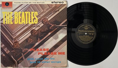 Lot 236 - THE BEATLES - PLEASE PLEASE ME LP (1ST UK 'BLACK AND GOLD' MONO WITH 1ST STEREO SLEEVE)