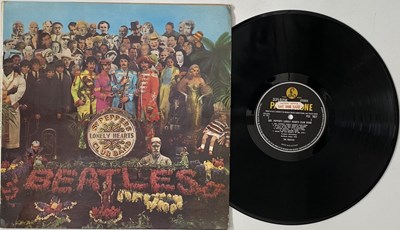 Lot 238 - THE BEATLES - SGT. PEPPER'S LONELY HEARTS CLUB BAND LP (ORIGINAL UK STEREO COPY WITH 'FACTORY SAMPLE' STICKER - PCS 7027)