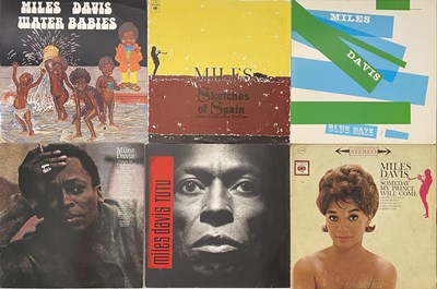 Lot 67 - MILES DAVIS - LP PACK