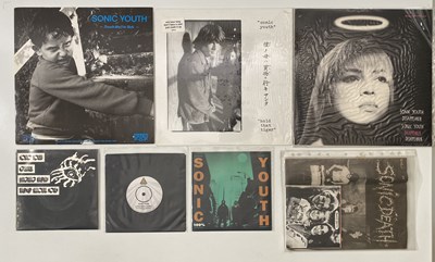 Lot 335 - SONIC YOUTH - 7"/ 10"/ 12" PACK