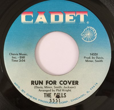 Lot 136 - THE DELLS - RUN FOR COVER 7" (CADET 5551)