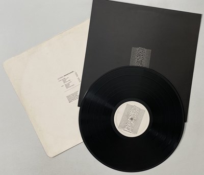 Lot 289 - JOY DIVISION - UNKNOWN PLEASURES LP (ORIGINAL UK 'TRANSLUCENT RED' COPY - FACT 10)