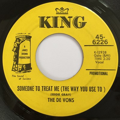 Lot 204 - THE DE VONS - SOMEONE TO TREAT ME (THE WAY I USED TO) 7" (PROMO - KING 45-6226)