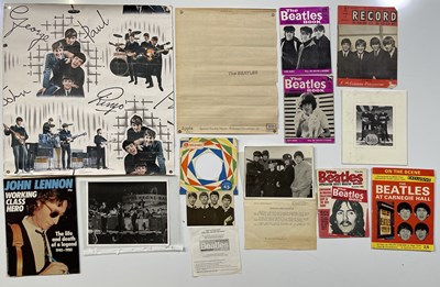 Lot 417 - THE BEATLES - COLLECTABLES INC WALLPAPER / RARE ARMY ISSUE BEATLES PRESS RELEASE WITH PHOTO.