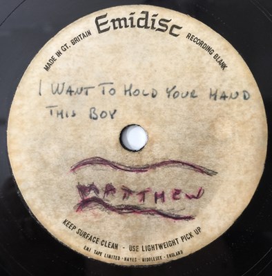 Lot 91 - THE BEATLES - I WANT TO HOLD YOUR HAND / THIS BOY - ORIGINAL UK 10" EMIDISC RECORDING