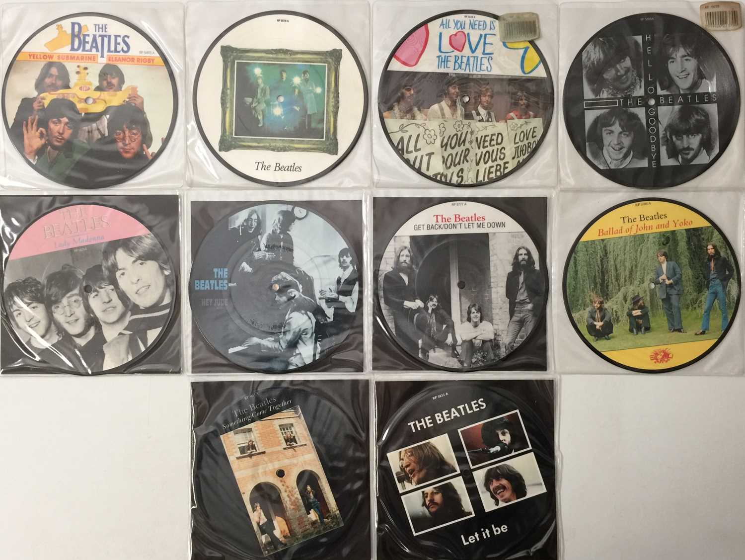 Lot 95 - THE BEATLES - PICTURE DISC COMPLETE 7