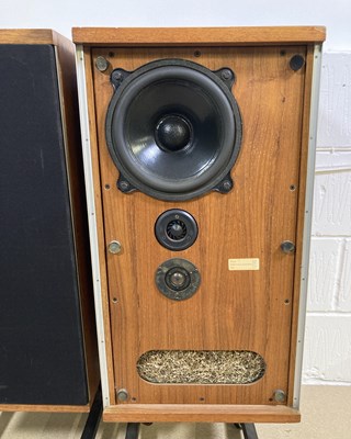 Lot 4 - B&W DM2 SPEAKERS PAIR.